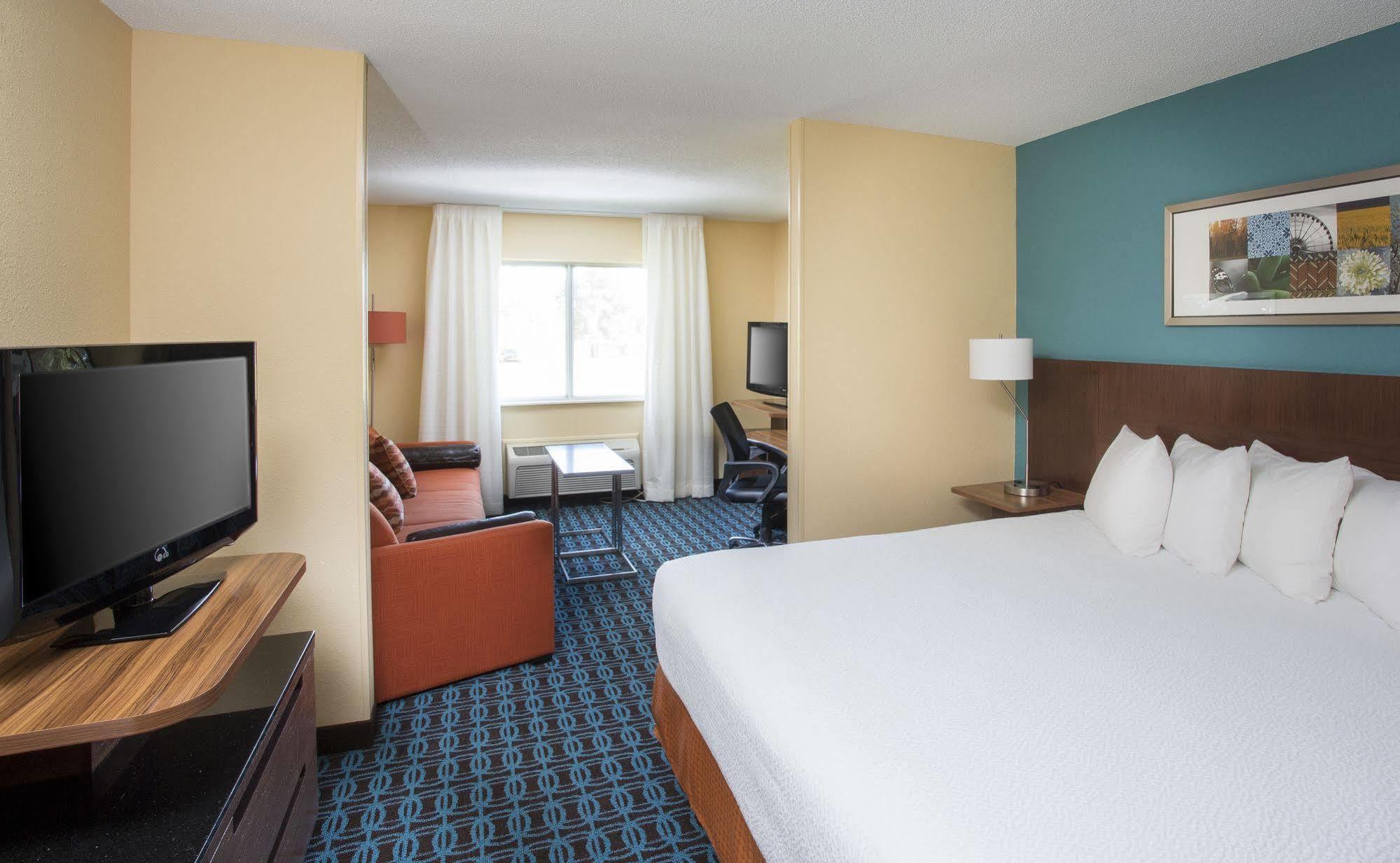 Fairfield Inn & Suites By Marriott Terre Haute Exterior photo